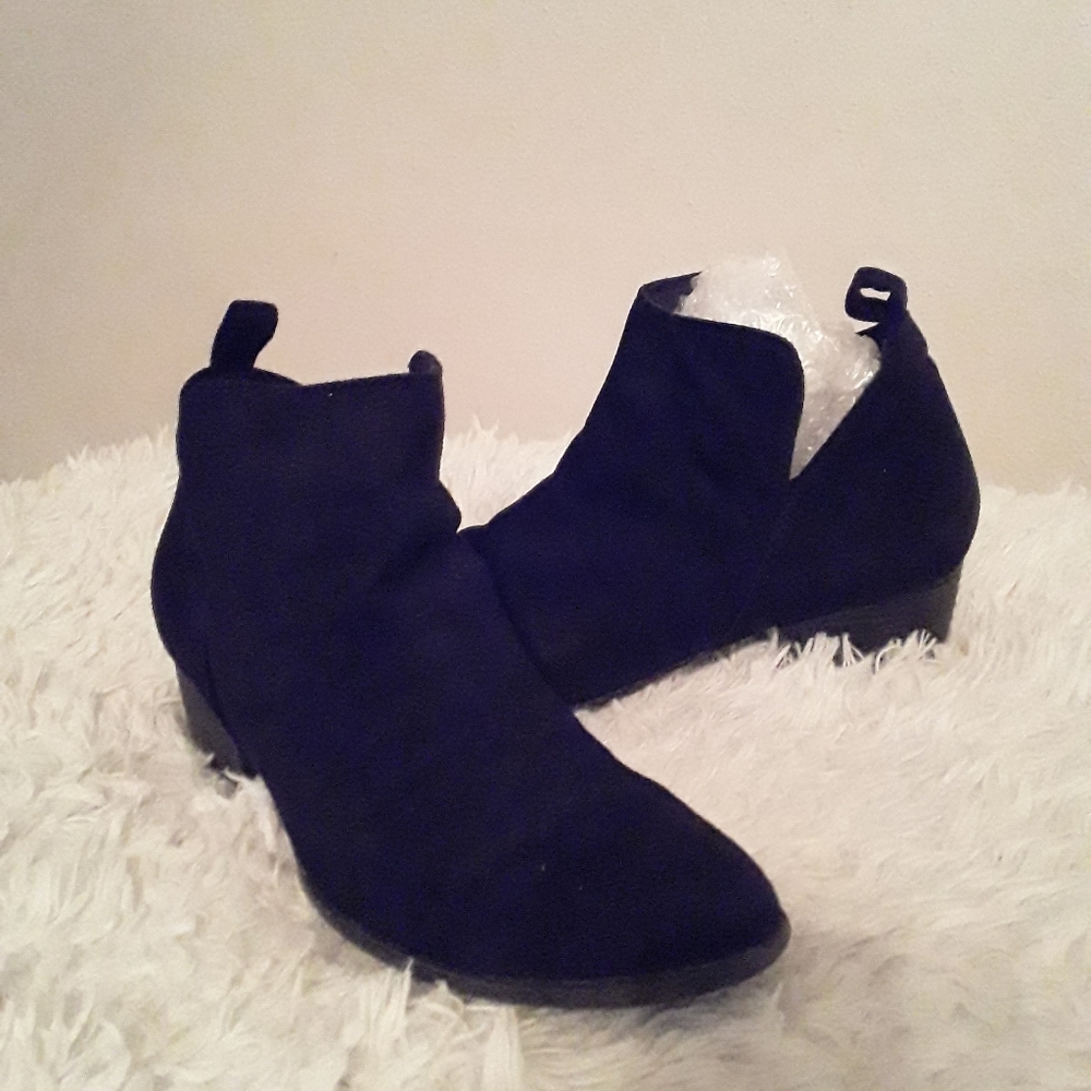 American Eagle Booties